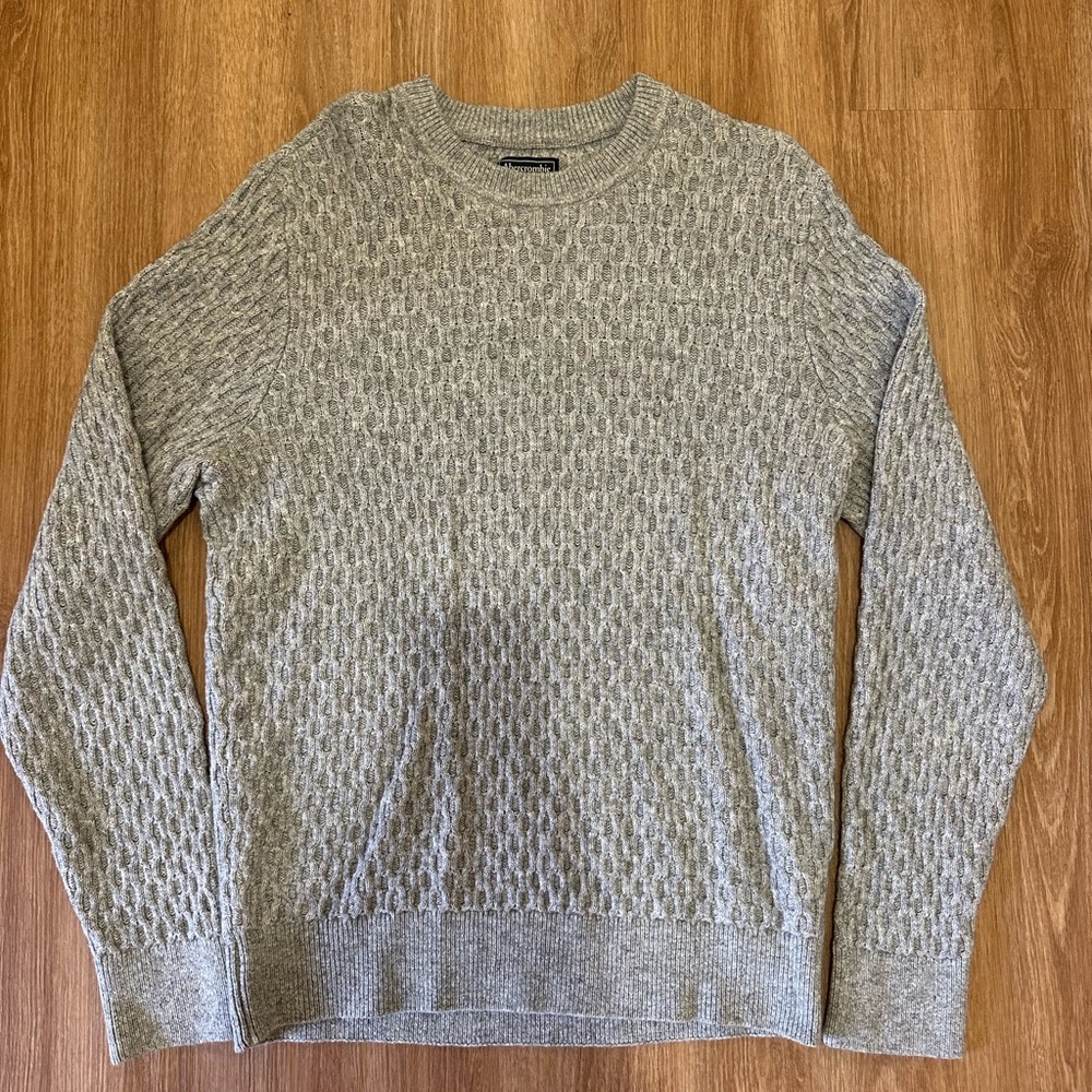 Abercrombie & Fitch Gray Crewneck Sweater